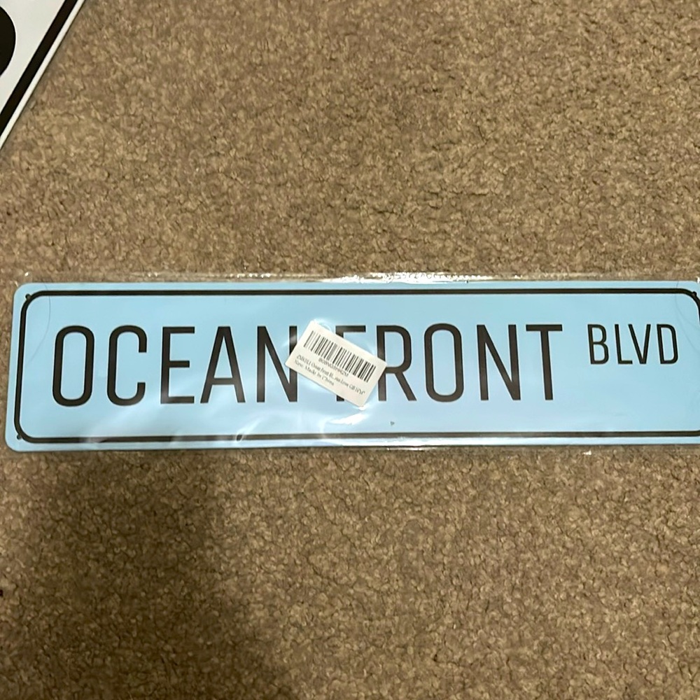 room decor sign (amazon)